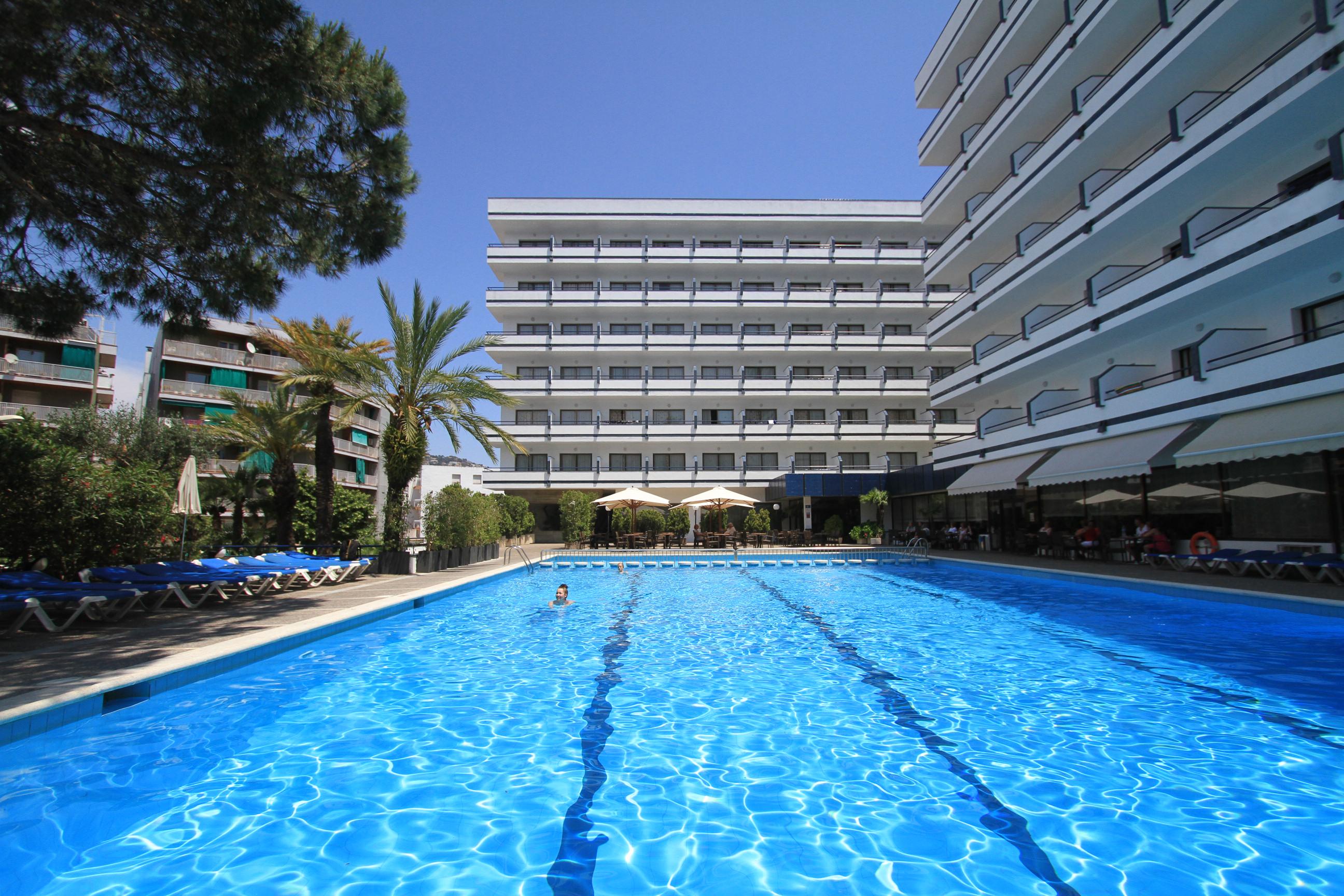 Hotel Gran Garbi & Aquasplash 滨海略雷特 外观 照片